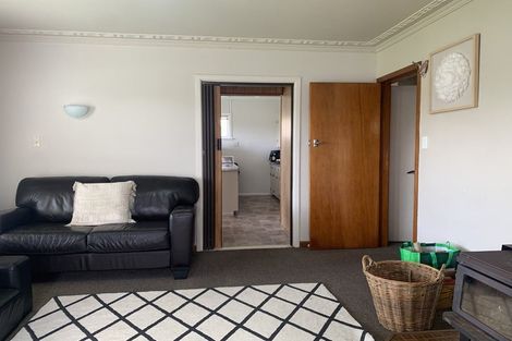 Photo of property in 90 Matipo Road, Te Atatu Peninsula, Auckland, 0610