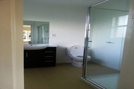 Photo of property in 11 Mcinnes Road, Weymouth, Auckland, 2103
