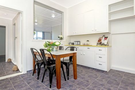 Photo of property in 285 Aberdeen Road, Gisborne, 4010
