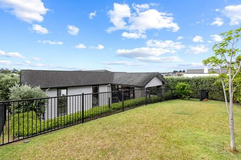 Photo of property in 15 Javelin Close, Gulf Harbour, Whangaparaoa, 0930