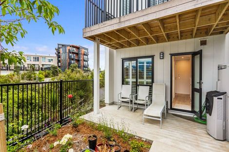 Photo of property in 15 Patrol Lane, Hobsonville, 0616