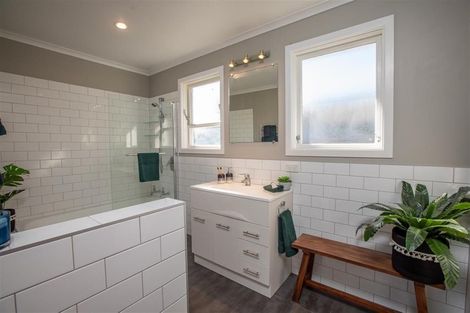 Photo of property in 38 Parata Street, Waikanae, 5036