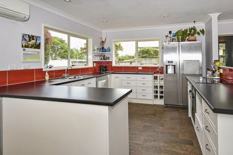 Photo of property in 8 Rays Way, Tuakau, 2121