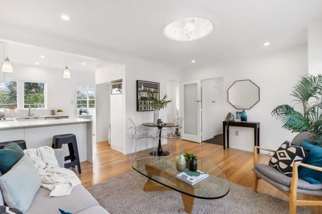 Photo of property in 3/109 Ocean View Road, Hillcrest, Auckland, 0627