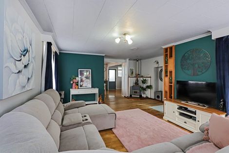 Photo of property in 902 Grove Road, Mayfair, Hastings, 4122