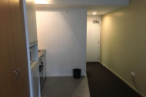 Photo of property in Orange Apartments/victoria Centr, 906/169 The Terrace, Wellington Central, Wellington, 6011