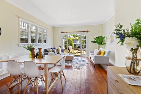 Photo of property in 11 Rimu Road, Kelburn, Wellington, 6012