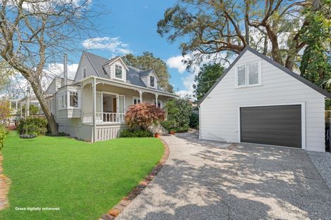 Photo of property in 31b William Bond Street, Stanley Point, Auckland, 0624