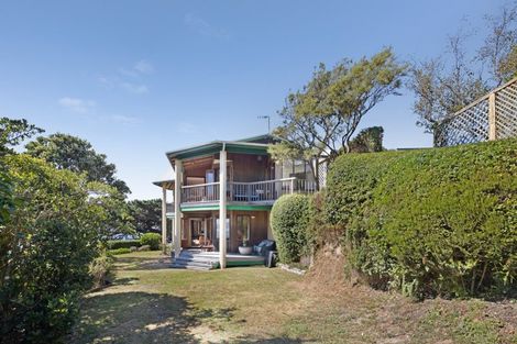 Photo of property in 15 Fettes Crescent, Seatoun, Wellington, 6022