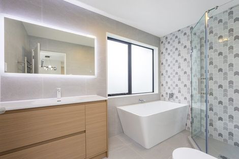 Photo of property in 3 Tagish Way, Orewa, 0931