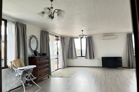Photo of property in 15 Kotinga Avenue, Glen Eden, Auckland, 0602