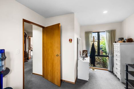 Photo of property in 140 Memorial Avenue, Burnside, Christchurch, 8053