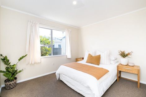 Photo of property in 27 Meeanee Road, Taradale, Napier, 4112