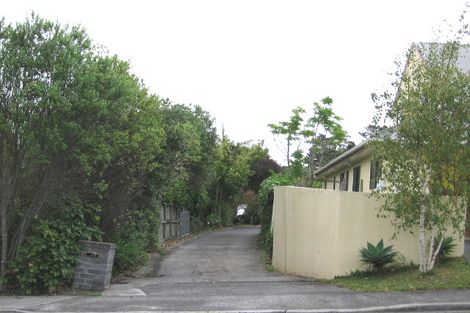 Photo of property in 1/10 Stoneleigh Court, Sunnynook, Auckland, 0632