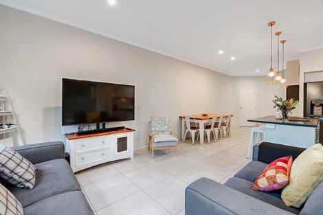 Photo of property in 19 Trimaran Drive, Gulf Harbour, Whangaparaoa, 0930