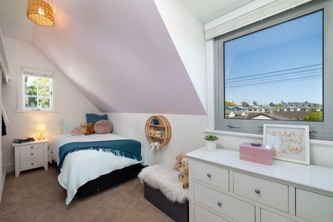Photo of property in 121 Tasman Street, Nelson, 7010