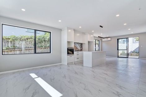 Photo of property in 49 Rosedale Road, Pinehill, Auckland, 0632