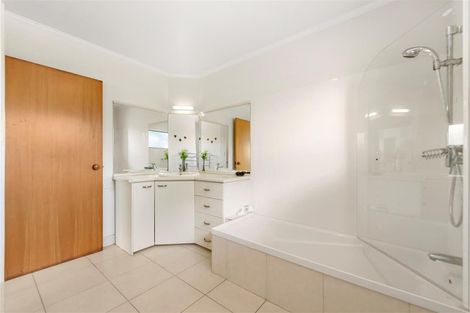 Photo of property in 33 Ngaparaoa Drive, Maketu, 3189