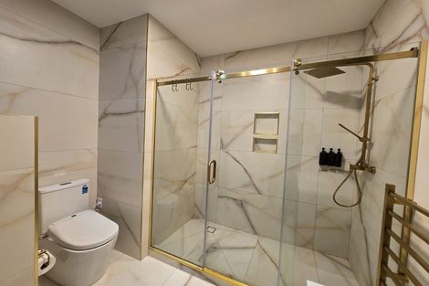 Photo of property in 190 Oraha Road, Kumeu, 0892