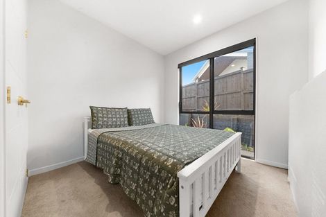 Photo of property in 6 Wheki Place, Swanson, Auckland, 0614