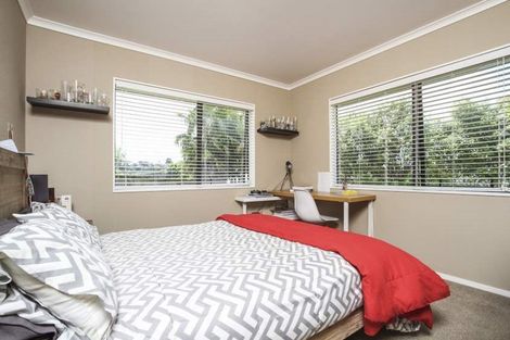 Photo of property in 5 Jadewynn Drive, Massey, Auckland, 0614
