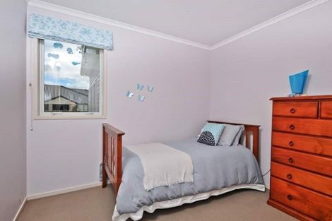 Photo of property in 18 Mcgowan Rise, Tuakau, 2121