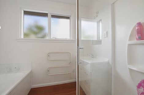 Photo of property in 8 Stackhouse Avenue, Bishopdale, Christchurch, 8053