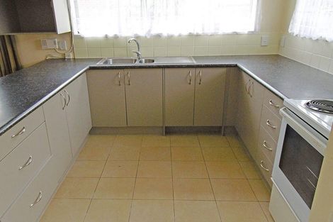 Photo of property in 32 Fairview Road, Papatoetoe, Auckland, 2025