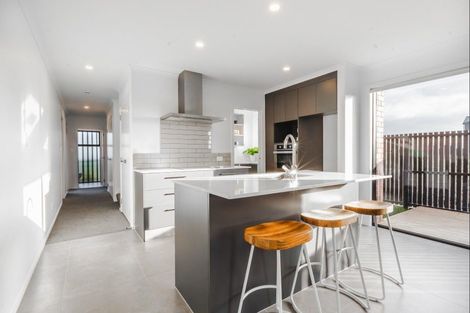 Photo of property in 20 Atutahi Lane, Papamoa, 3118