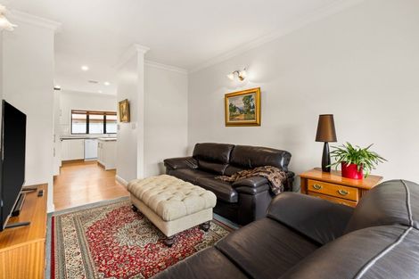 Photo of property in 2 Redwood Close, Havelock North, 4130