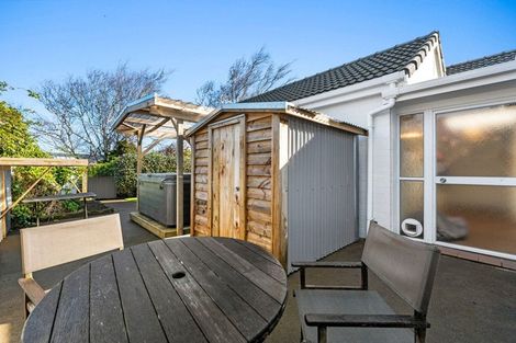 Photo of property in 15 Quin Crescent, Hawera, 4610