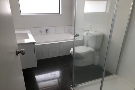 Photo of property in 9 Kahuparere Crescent, Pyes Pa, Tauranga, 3112