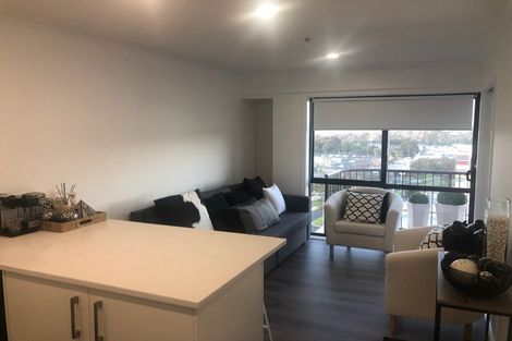 Photo of property in 12h/18 Ronwood Avenue, Manukau, Auckland, 2104
