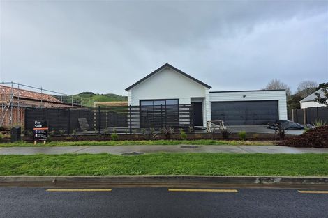 Photo of property in 12 Mataikokako Loop, Kawakawa Bay, 2585