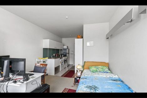 Photo of property in Urbane Apartments, 21/29 Webb Street, Mount Cook, Wellington, 6011