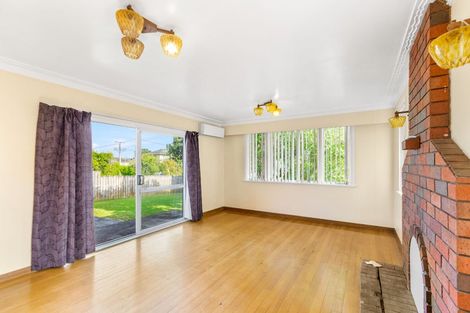 Photo of property in 20 Stokes Avenue, Te Atatu Peninsula, Auckland, 0610