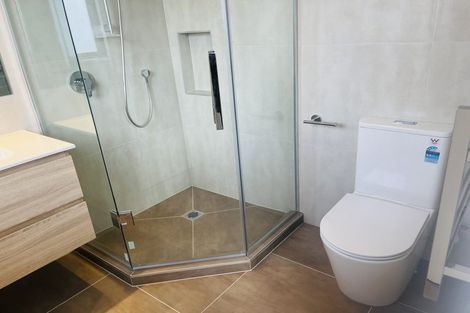 Photo of property in 7a Hinau Street, New Lynn, Auckland, 0600