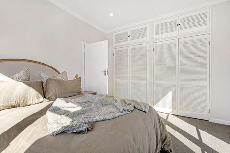 Photo of property in 221 Saint Leonards Avenue, Saint Leonards, Hastings, 4120