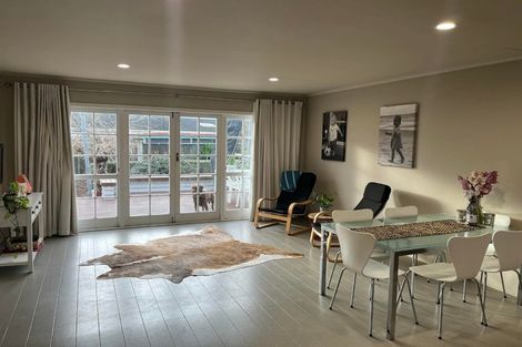 Photo of property in 22a Waiwera Place, Merrilands, New Plymouth, 4312