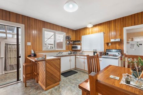 Photo of property in 6 Seabury Avenue, Foxton Beach, Foxton, 4815
