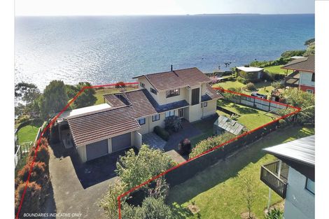 Photo of property in 84 Town Point Road, Maketu, 3189