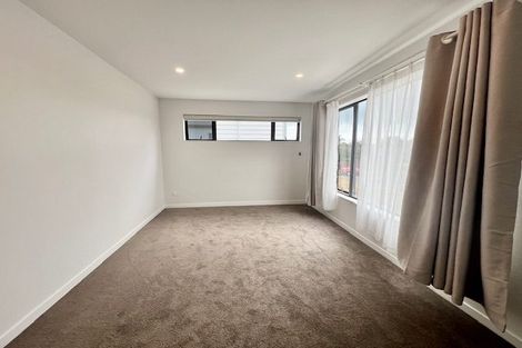 Photo of property in 56 Casuarina Road, Half Moon Bay, Auckland, 2012