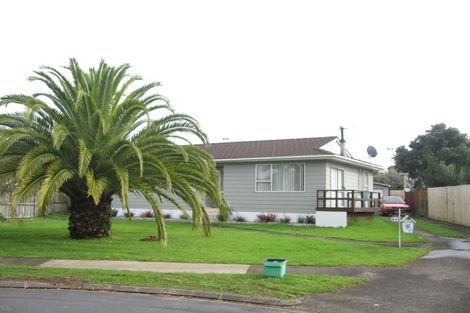 Photo of property in 44 Lisa Rise, Half Moon Bay, Auckland, 2012
