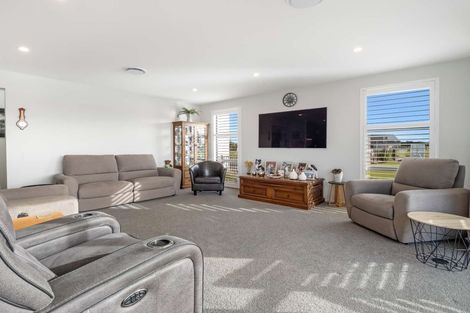Photo of property in 12 Meadowlands Green, Allenton, Ashburton, 7700