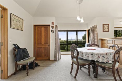 Photo of property in 93 Taylor Street, Cambridge, 3434