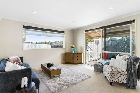 Photo of property in 56a Florence Avenue, Orewa, 0931