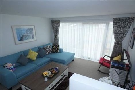 Photo of property in 15/2u Stone Street, Miramar, Wellington, 6022