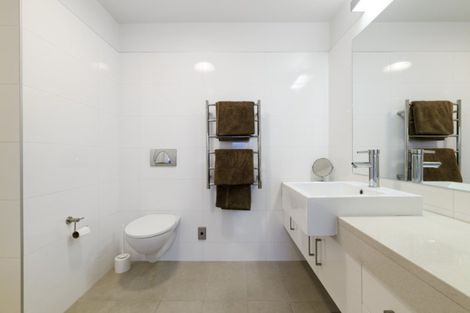 Photo of property in 12/48 Marine Parade, Mount Maunganui, 3116