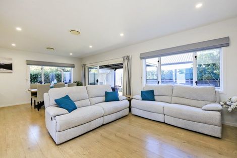Photo of property in 27a Warwick Crescent, Taradale, Napier, 4112