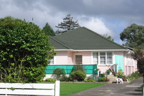 Photo of property in 30 Harrington Road, Henderson, Auckland, 0610